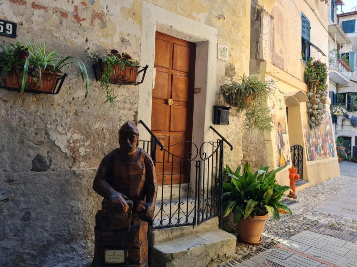 Hotel Rifugio dei Saraceni Vallecrosia Esterno foto