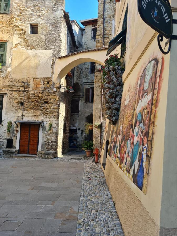 Hotel Rifugio dei Saraceni Vallecrosia Esterno foto